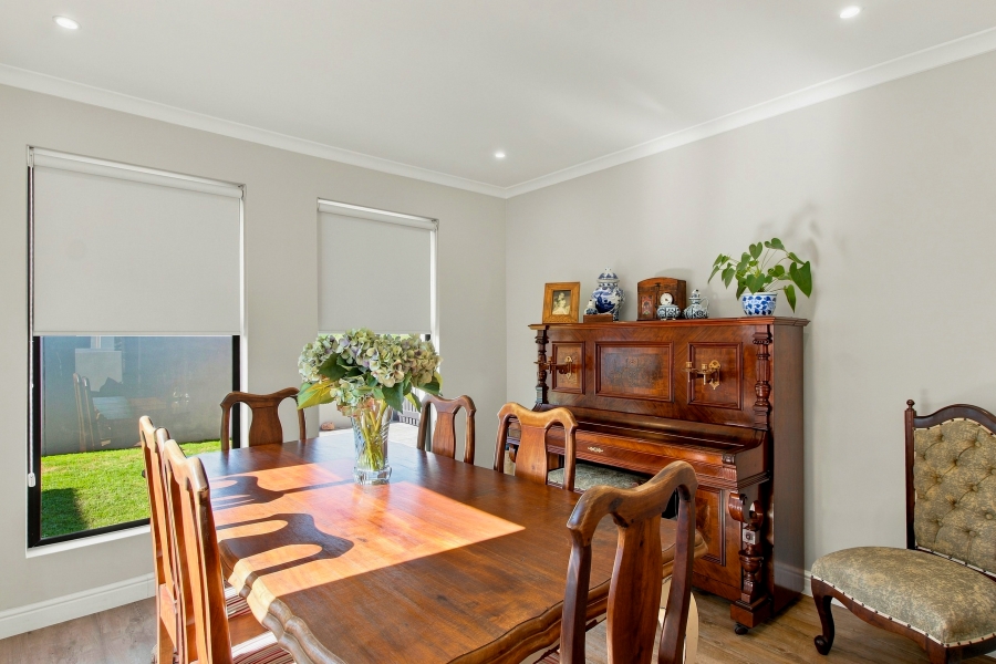 3 Bedroom Property for Sale in Aan de Wijnlanden Western Cape